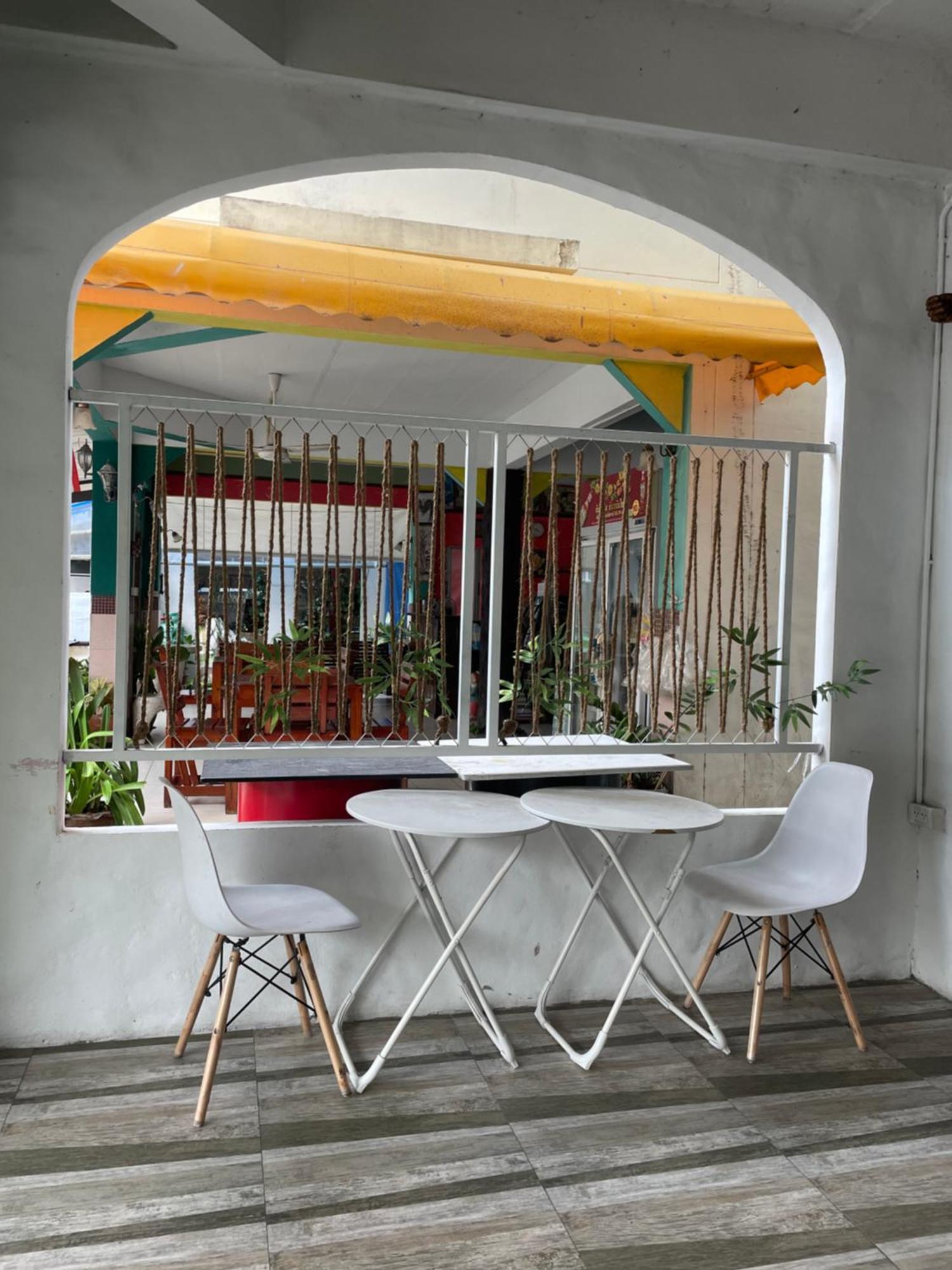 Retro Guesthouse Pattaya Exterior foto